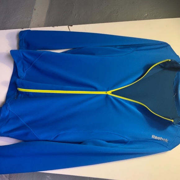 Full zip reservable Reebok tracking jacket - Picture 3 of 5